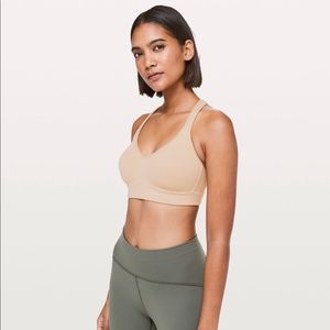 Lululemon Crepe/Nude Speed Up Bra C/D